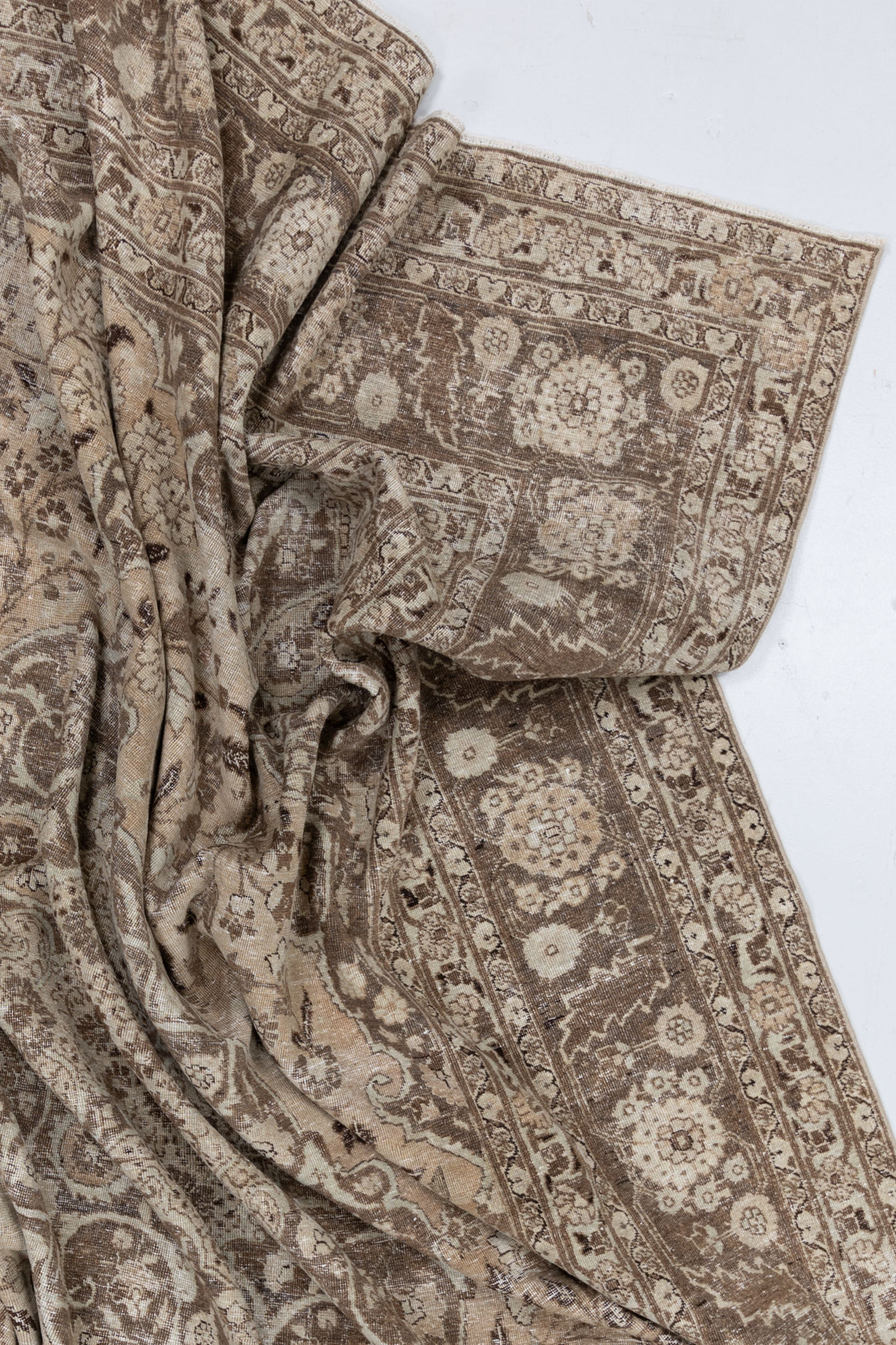 Tabriz L2586