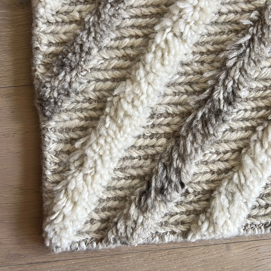 Custom order KCD: MI-71 wool rug | white gray