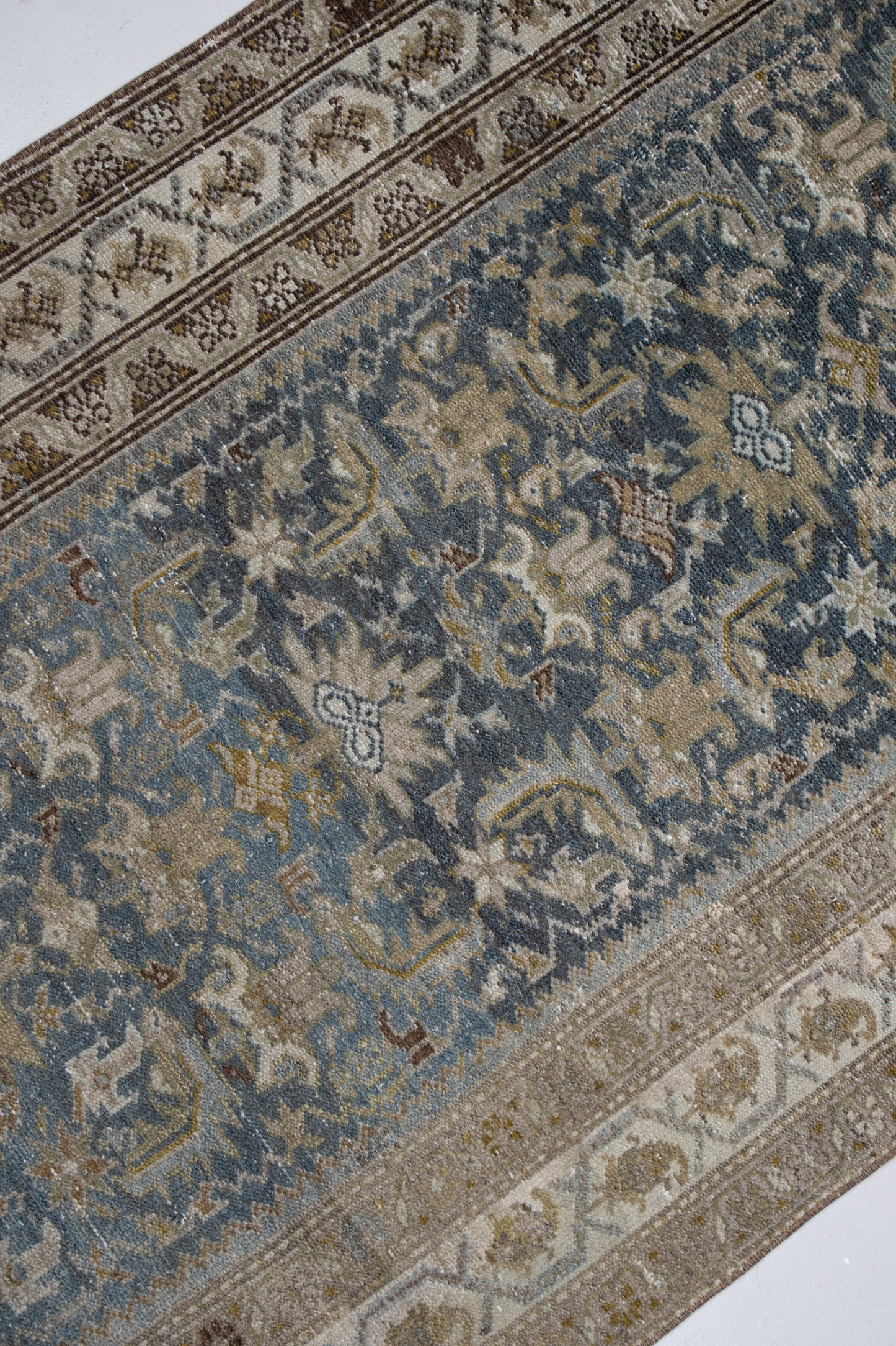 Mahal R2687