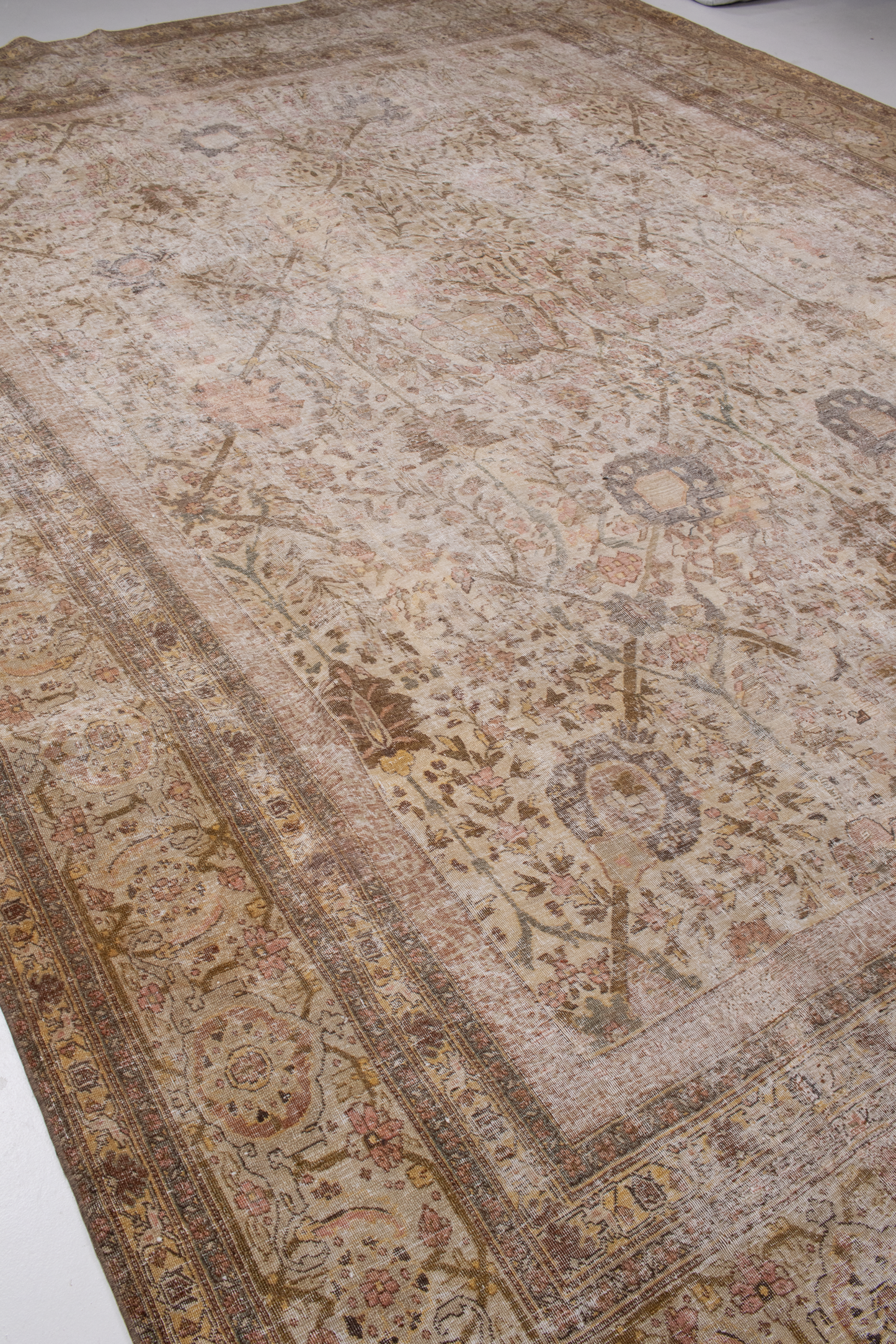 Large Persian Haji Jalili P2501