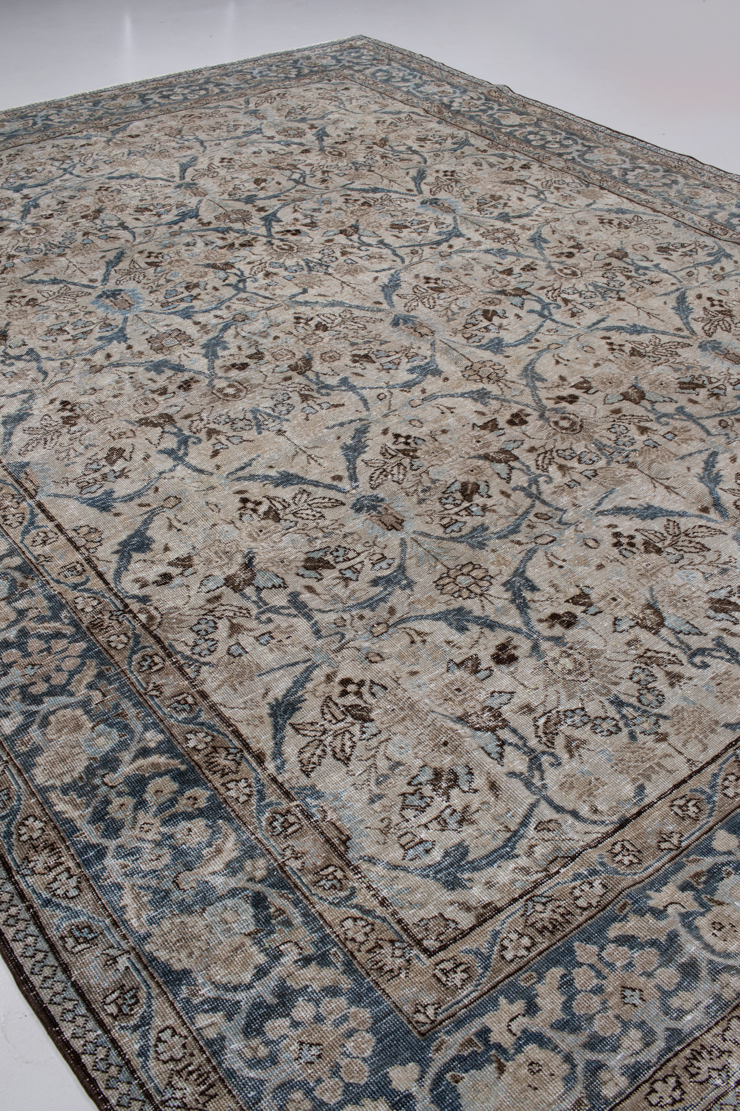 Persian Tabriz L2540