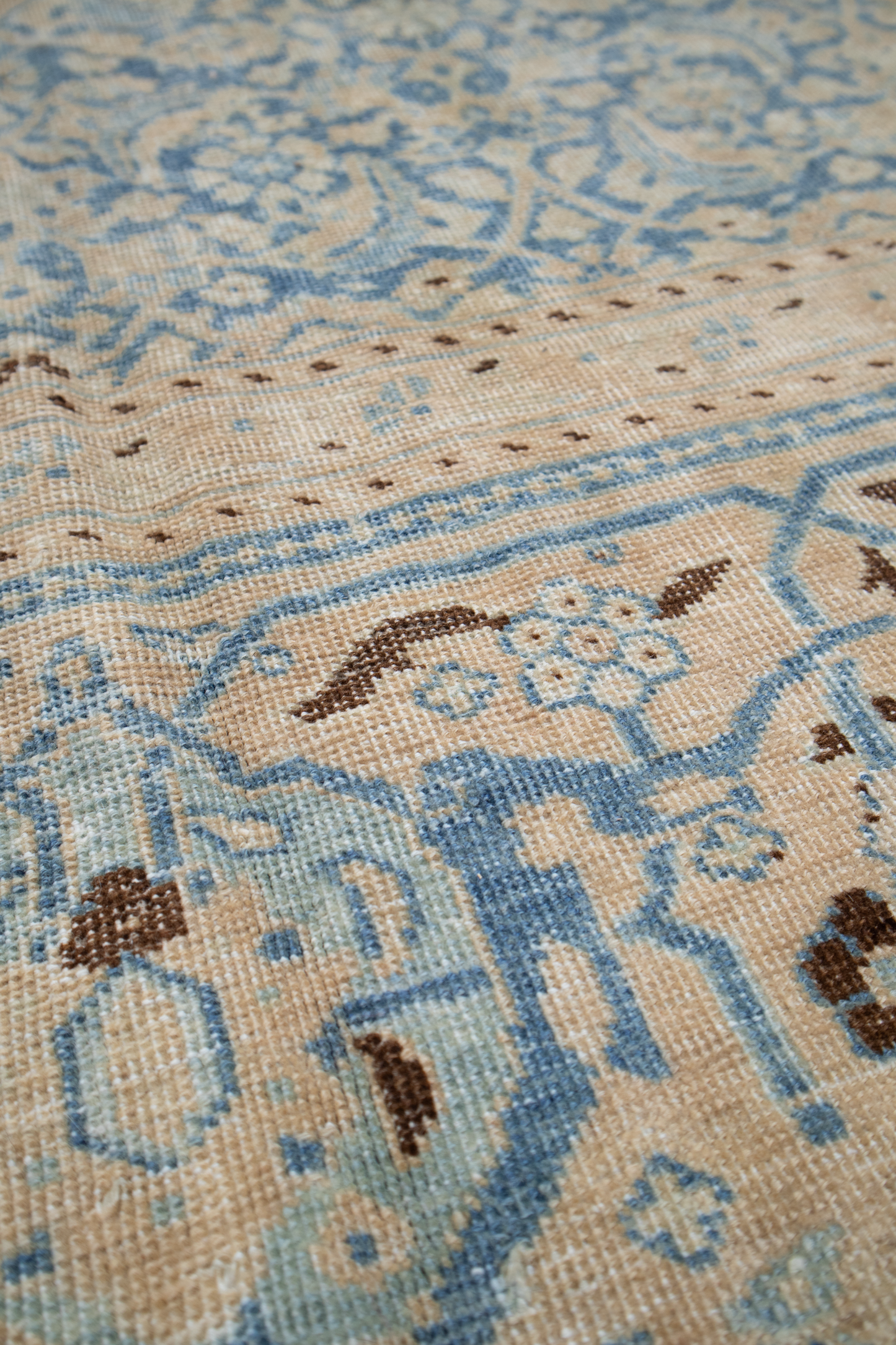 Tabriz P-J3017