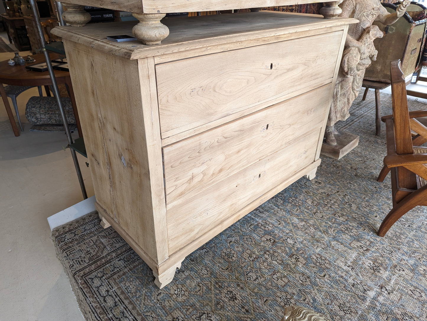 Chest of drawers oak ogee/straight feet