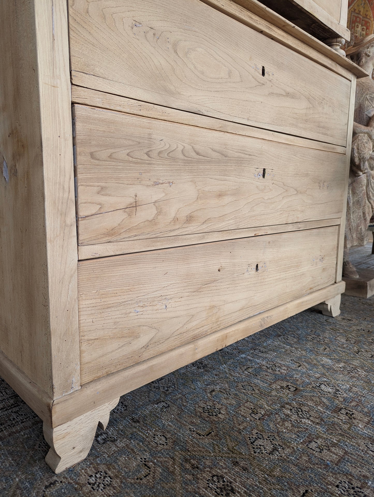 Chest of drawers oak ogee/straight feet