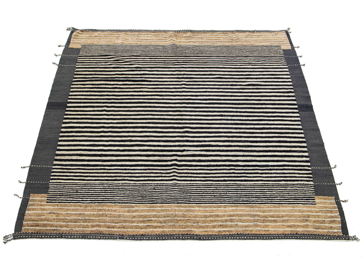 Moroccan L-10243062