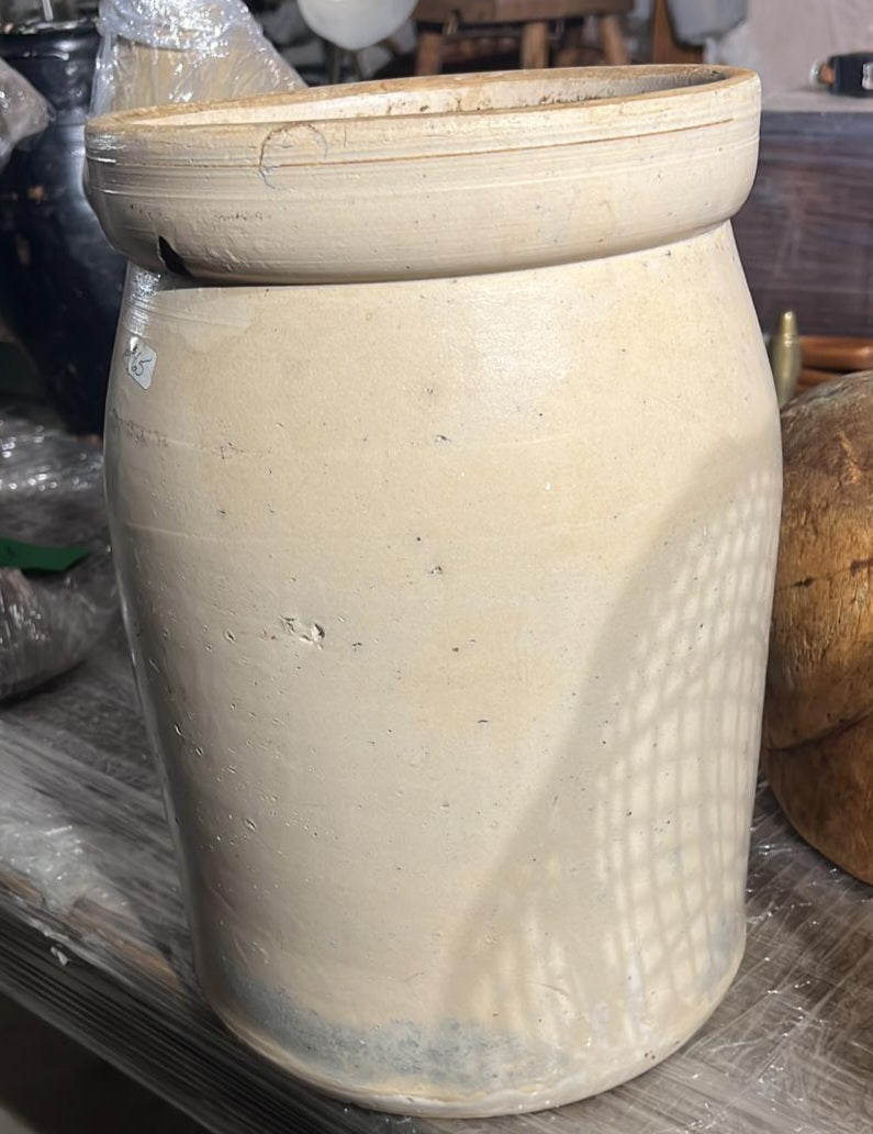 Crock A032