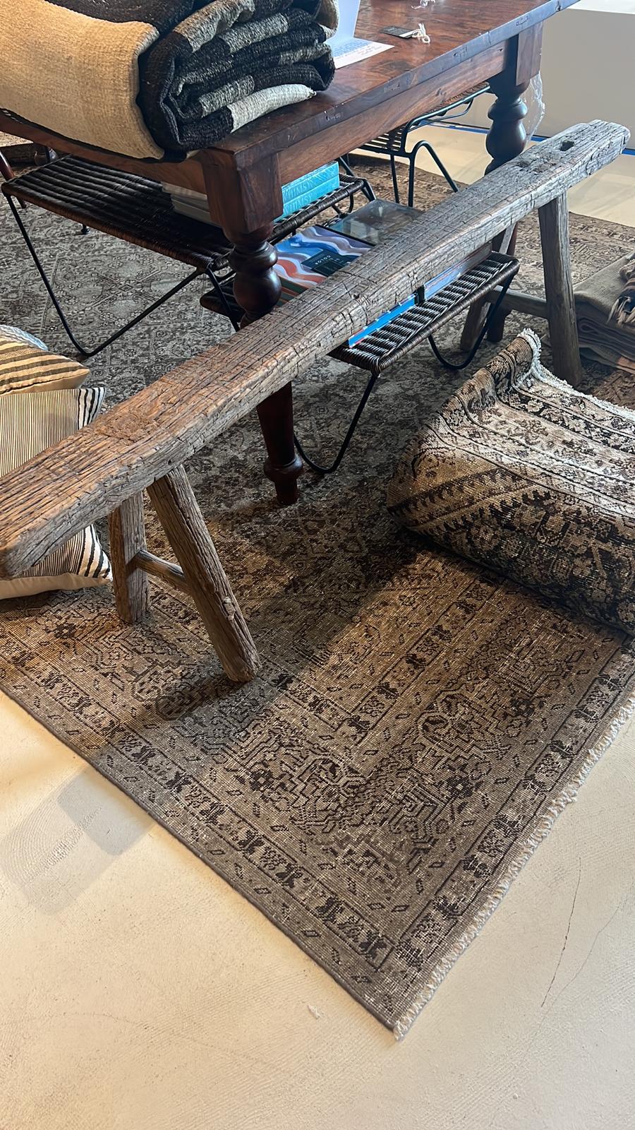 Rustic Bench F098