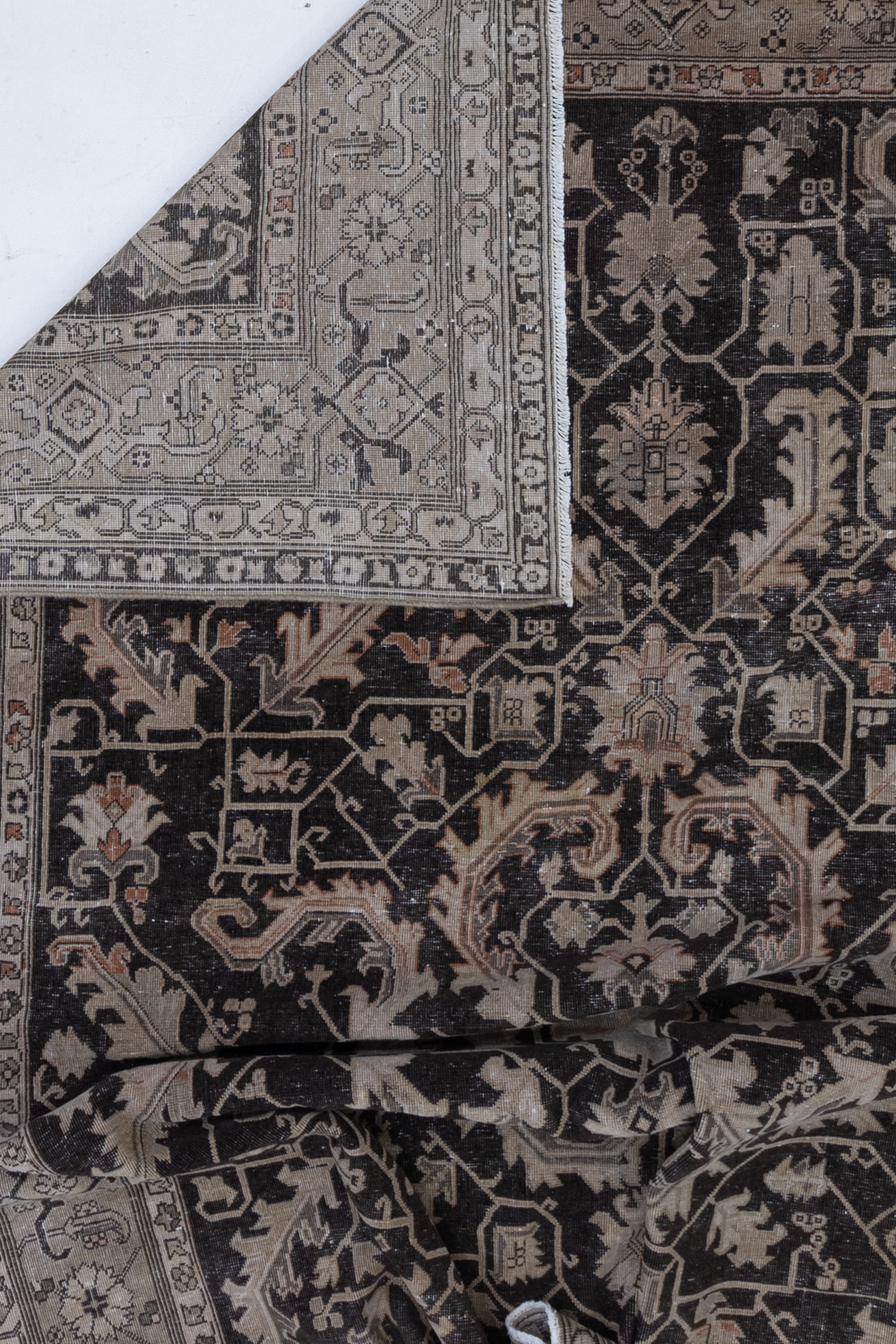 Persian Tabriz L1689
