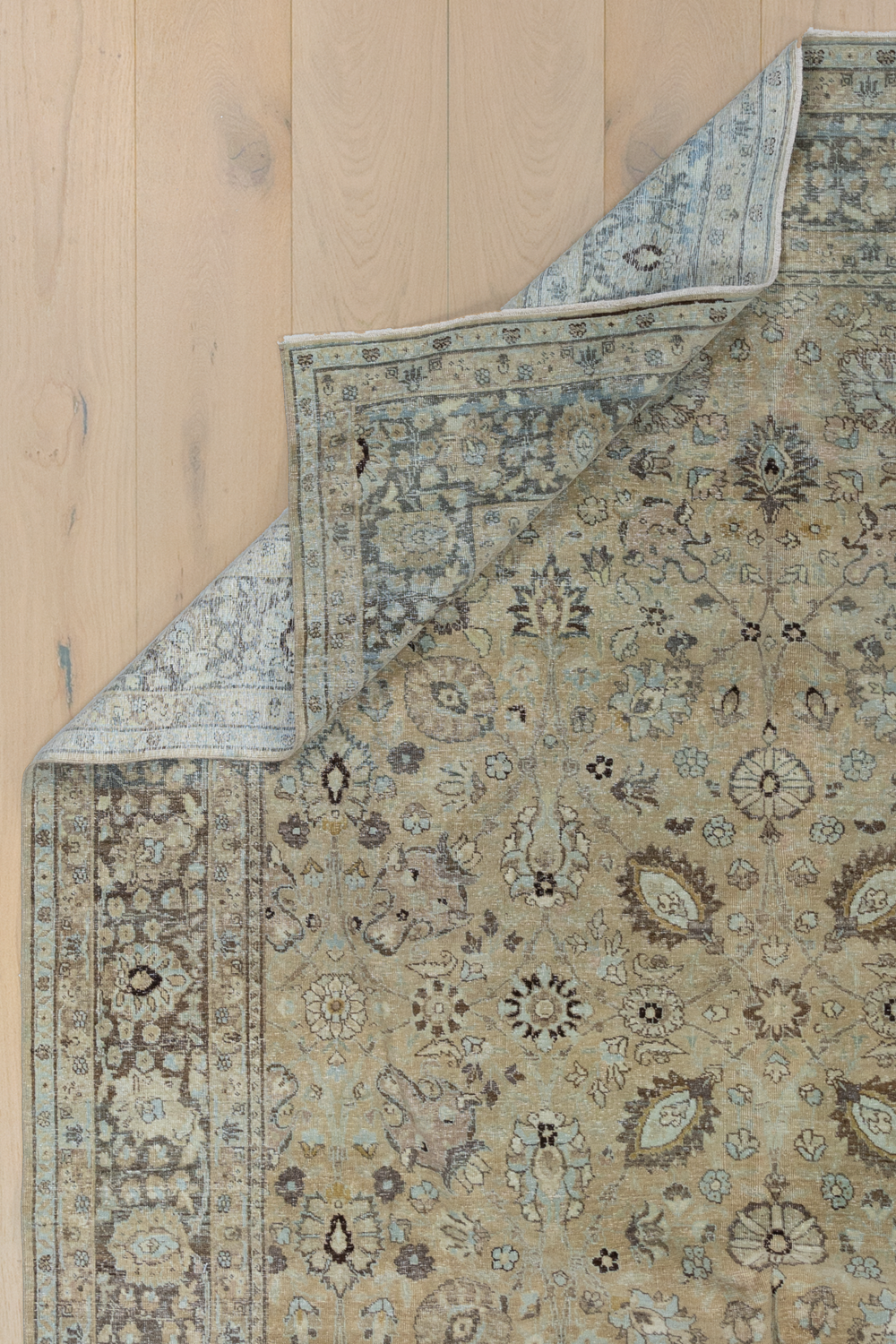 Antique Oriental Persian Vintage Rug