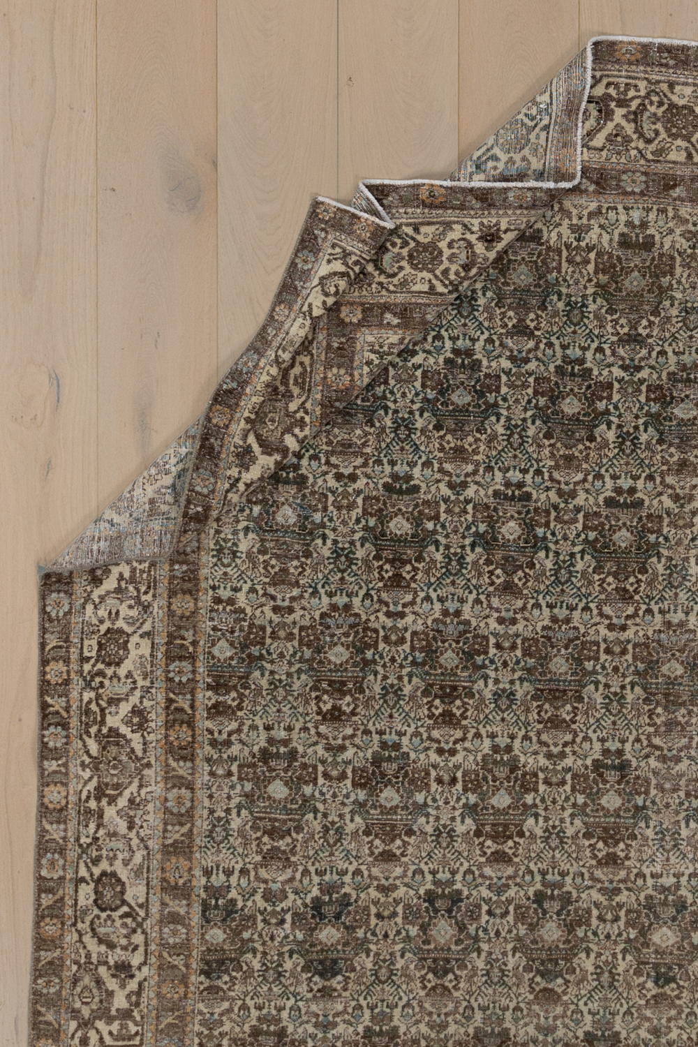 Vintage Persian Bachtiari Rug
