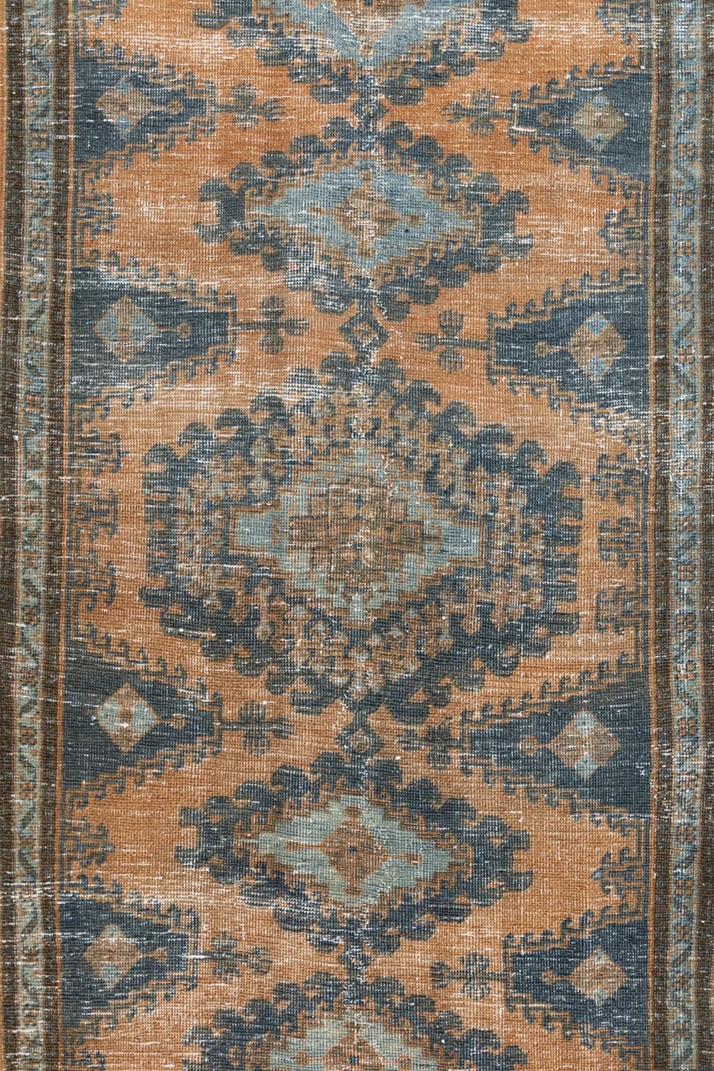 Vintage Oriental Viss Runner Rug