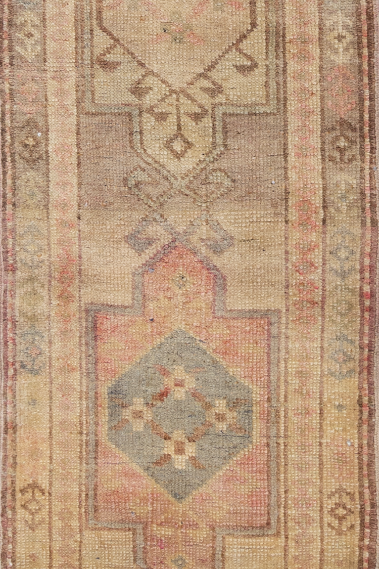 Pale Turkish Kars R2034
