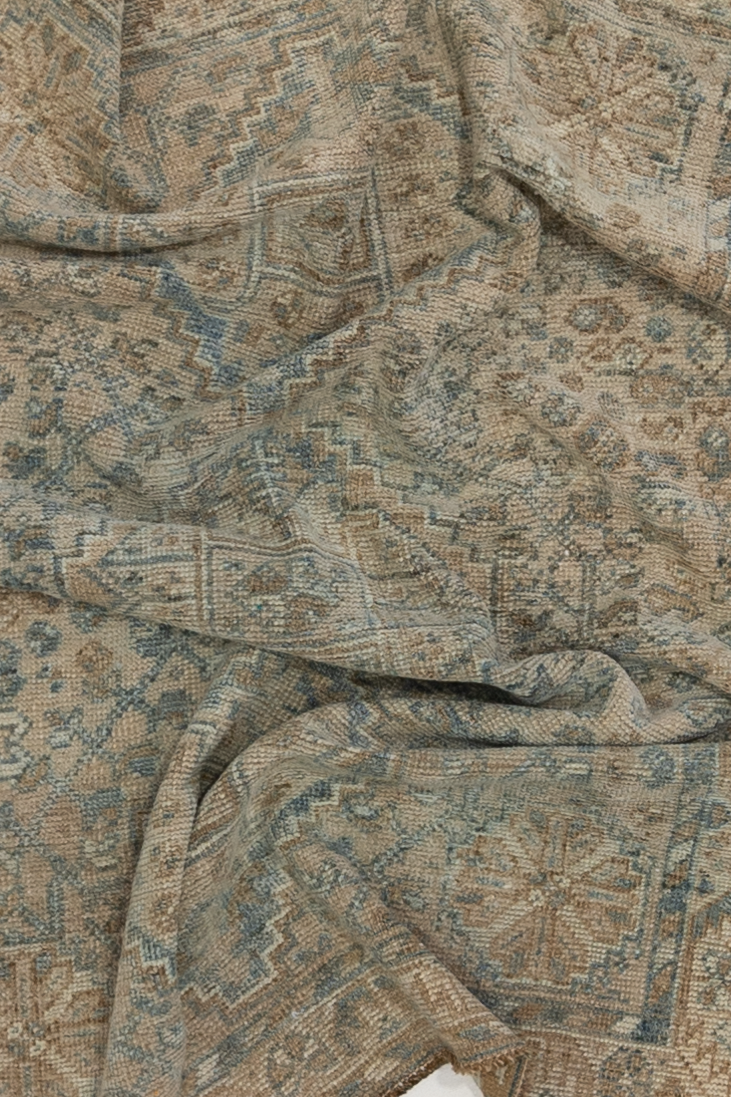 Antique Oriental Persian Shiraz Rug