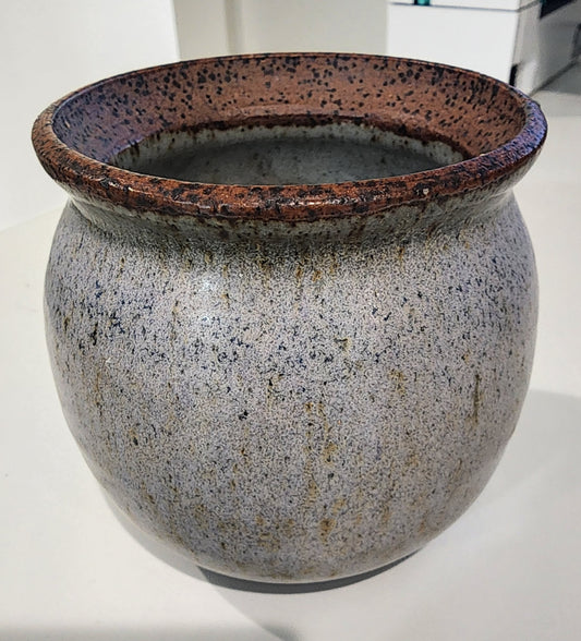 Blue/Brown Pot A240