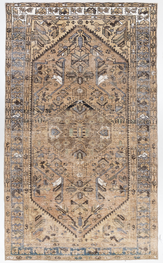 Persian 10239436