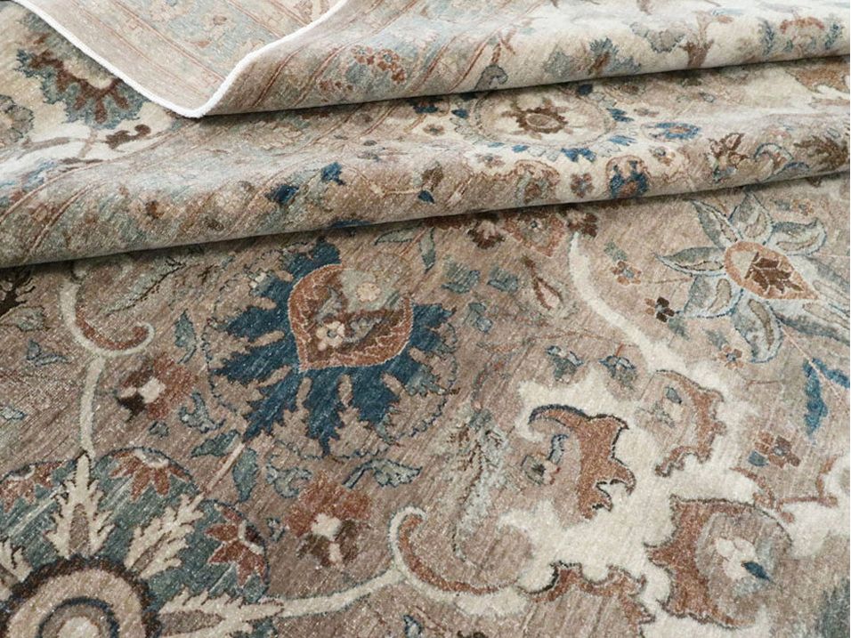 Tabriz 30018680