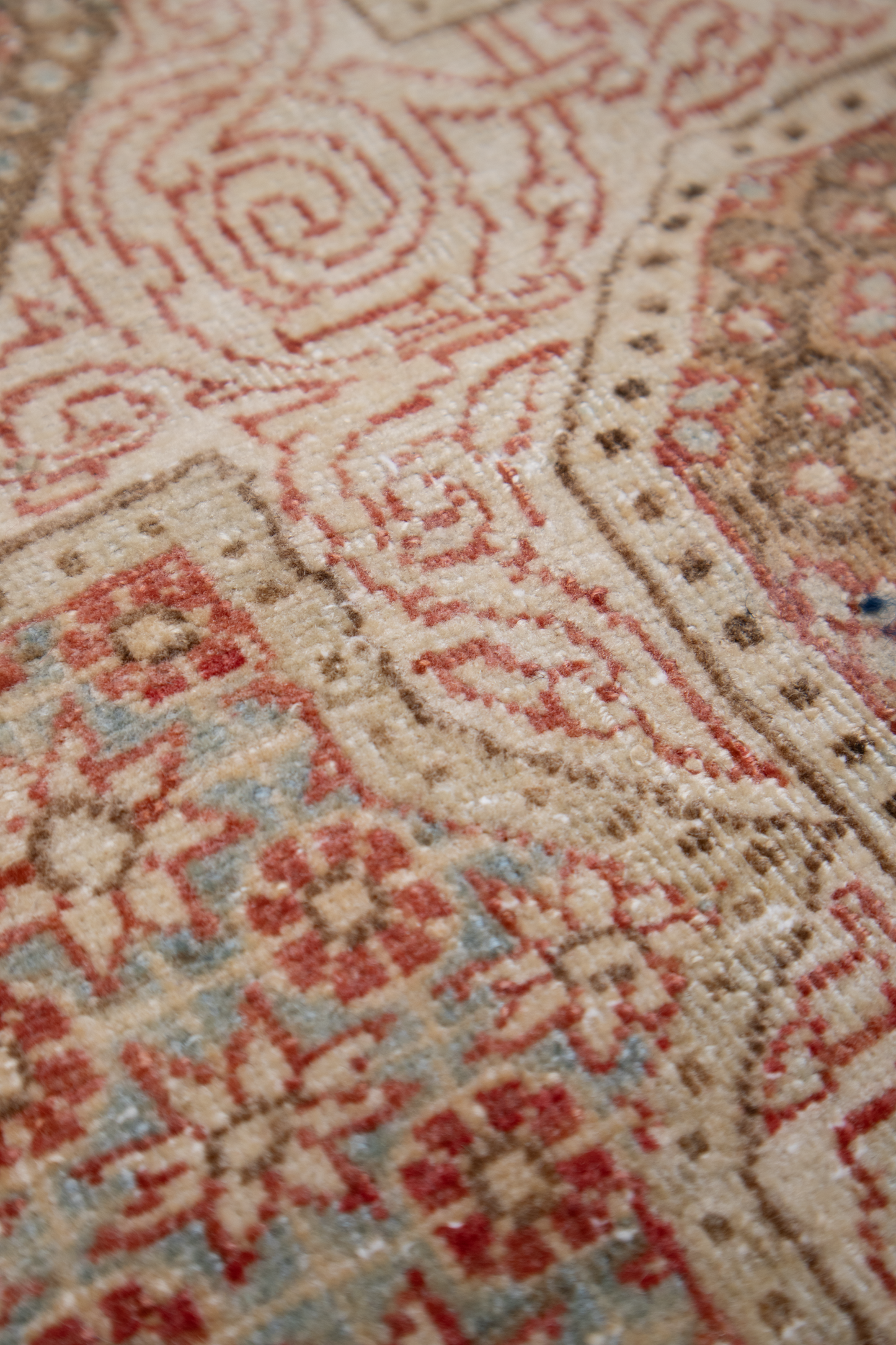 Persian L-AS5026