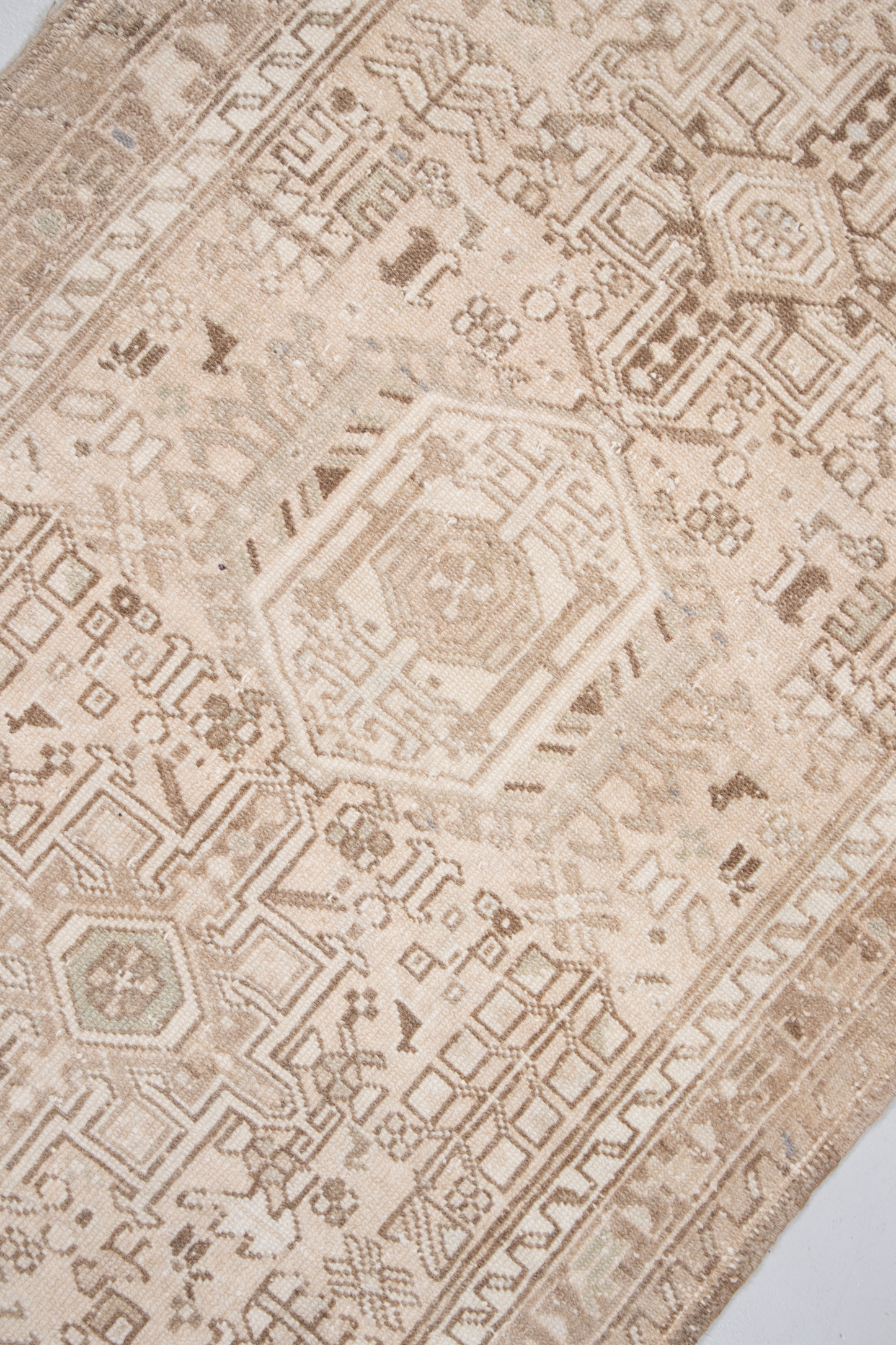 Persian R-AS5793