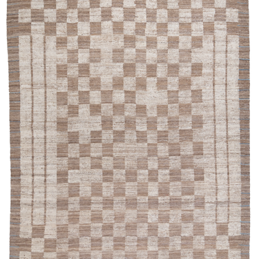 Adina L2489