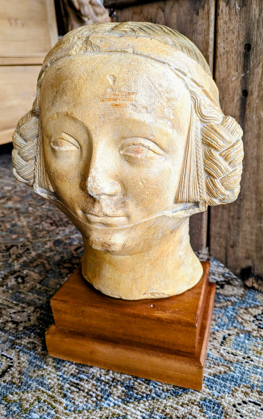 Head of french Nobel women