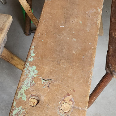 Bench with Green Paint F015