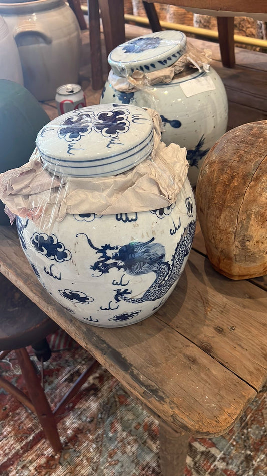 Blue and White Ginger Jar A082